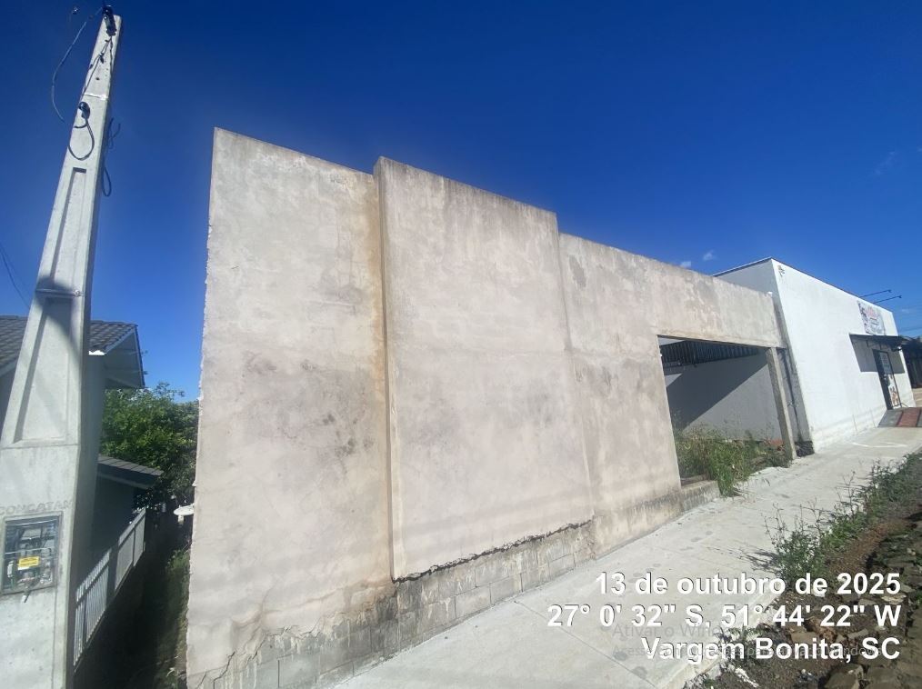 Imóvel 300,00 M², Na Rua Dos Crisantemos, S/nº, Lote Nº06 Da Quadra C – Loteamento Bela Vista I, Bairro Centro, Em Vargem Bonita/sc, localizado em Vargem Bonita - SC