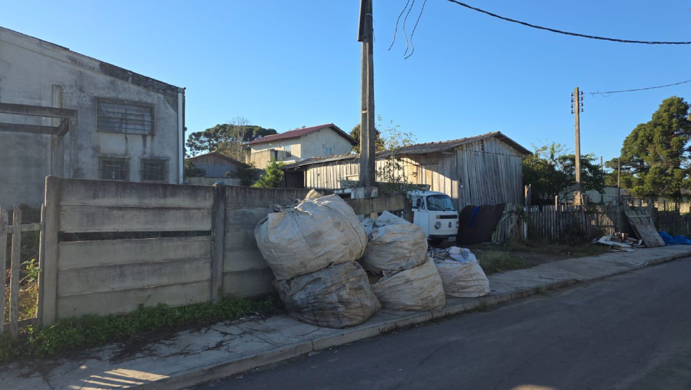 Imóvel Na Rua Do Contestado, Engenho, Lapa/ Pr, localizado em Lapa - PR, bairro Engenho
