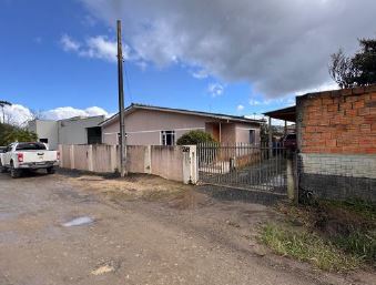 Casa Na Rua São José, Nº 240, Riozinho Em Irati/pr,, localizado em Irati - PR, bairro Riozinho